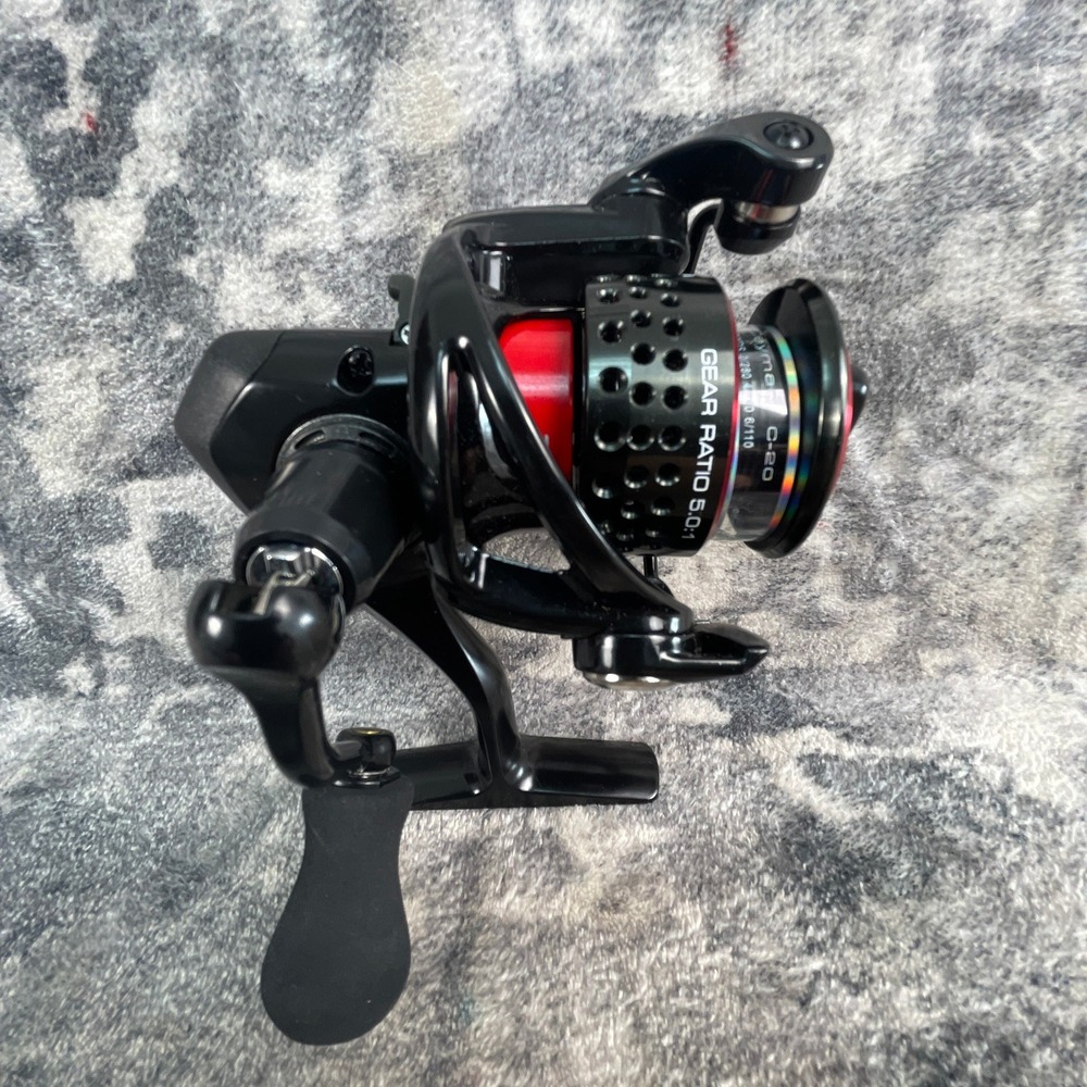 Okuma Ceymar C-20 Spinning Reel Black Red Aluminum Spool Fishing 2015 NWOT